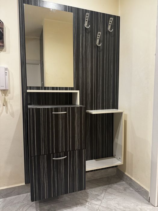 Портманто за коридор