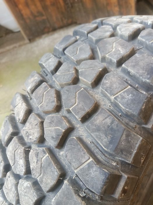 Vând 4 roti complete 215/65/16 (distanta prezoane 5x114.3)  M+S , OFFROAD