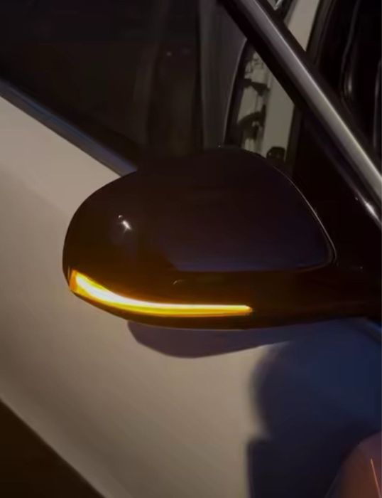 Динамични LED Бягащи Мигачи за VOLVO S60, S80, V40, V60, V70