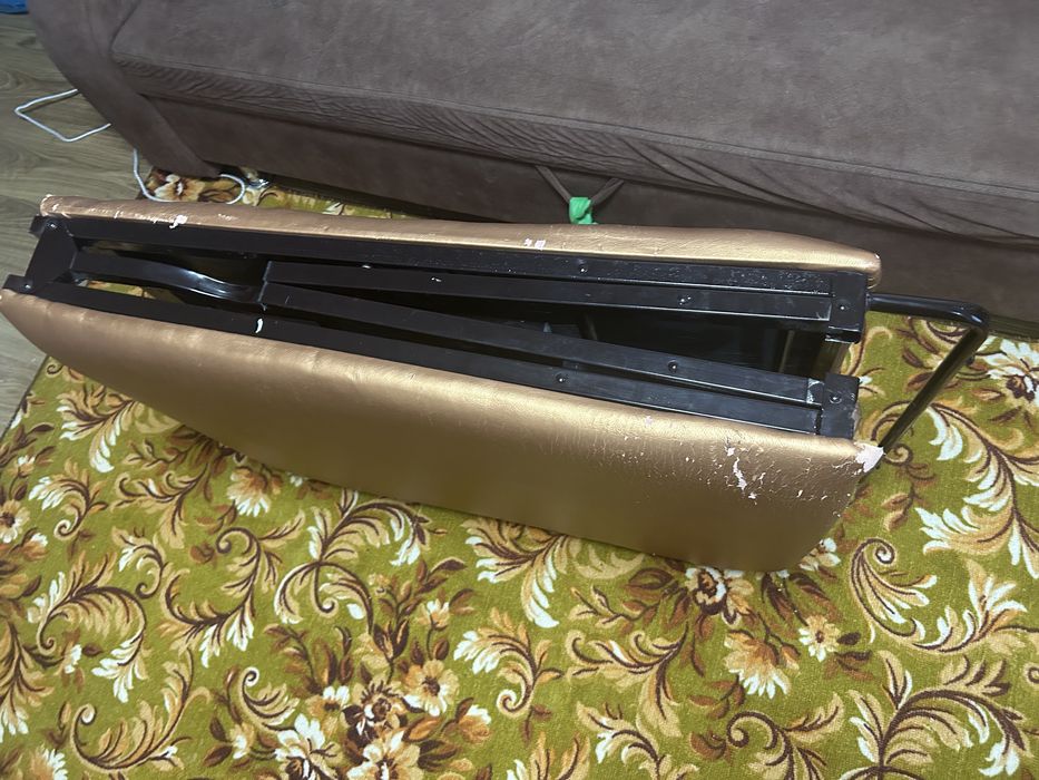 Продам кушетку Zeta