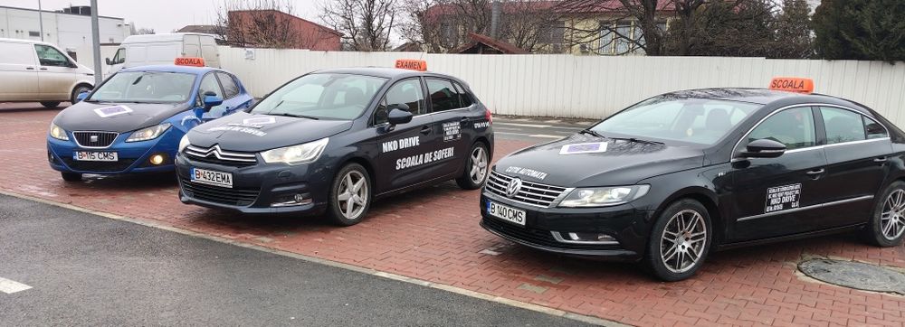 Instructor auto femeie categoria B