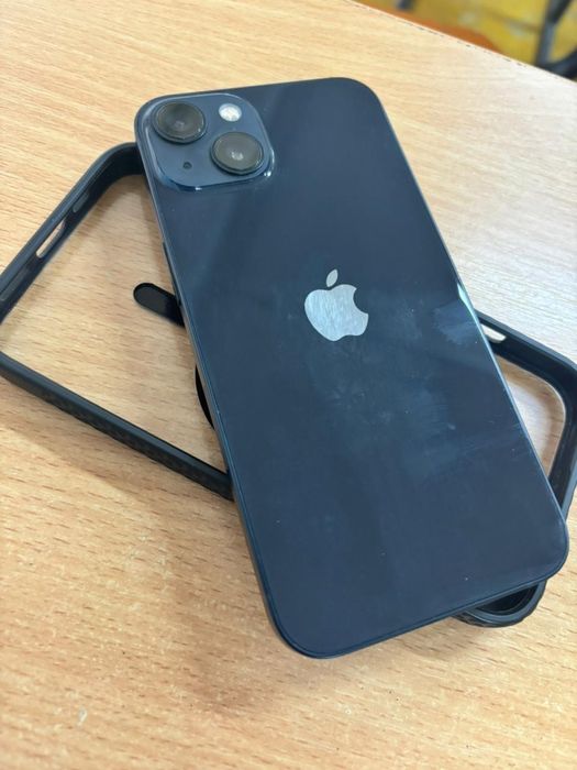 Айфон 13 с гарантией