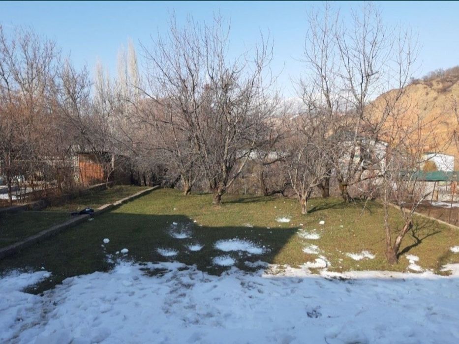 Продаётся дача на Чарваке!!!