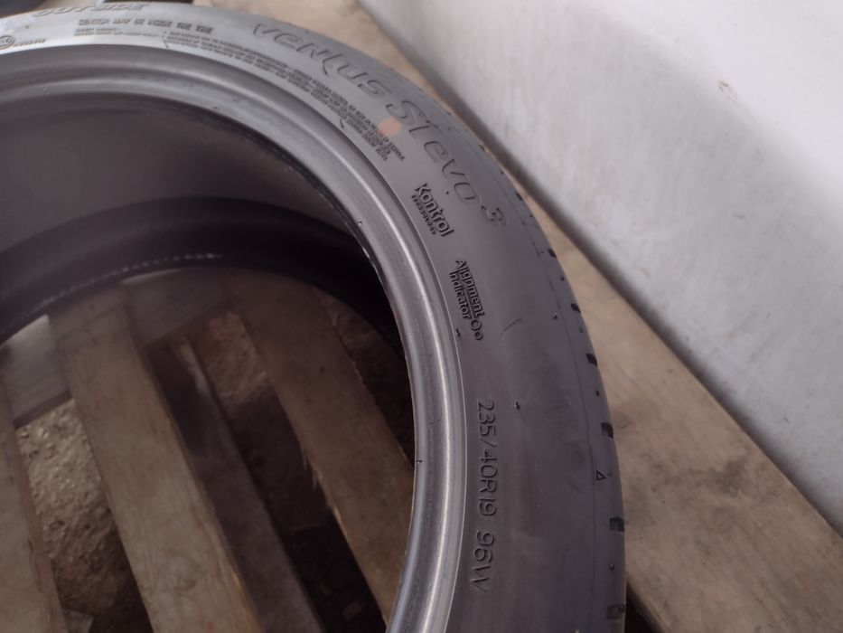Hankook S1 EVO3  2бр.235/40/19 дот1121