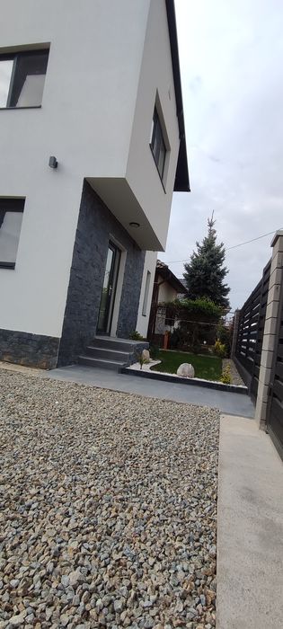 Casă noua ,P+1 semicentral Târgu Jiu | 112 mp | teren 408 mp |