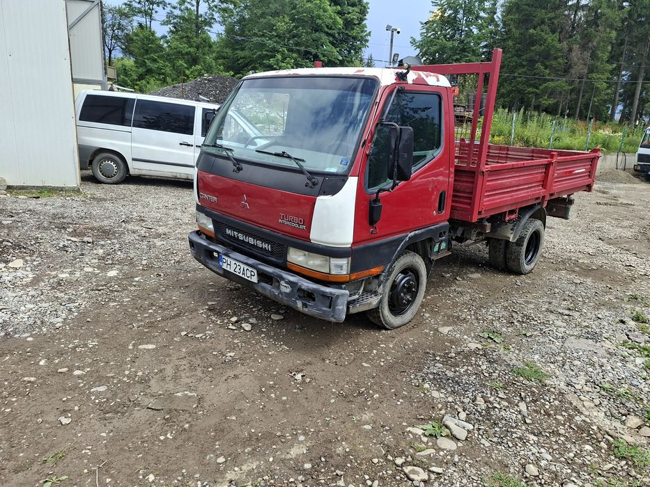 Mitsubishi Canter.