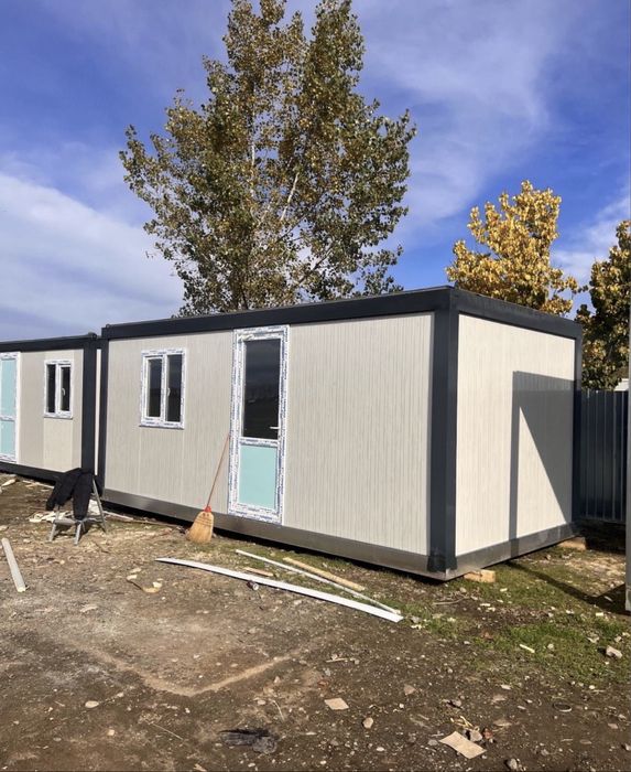 Container modular