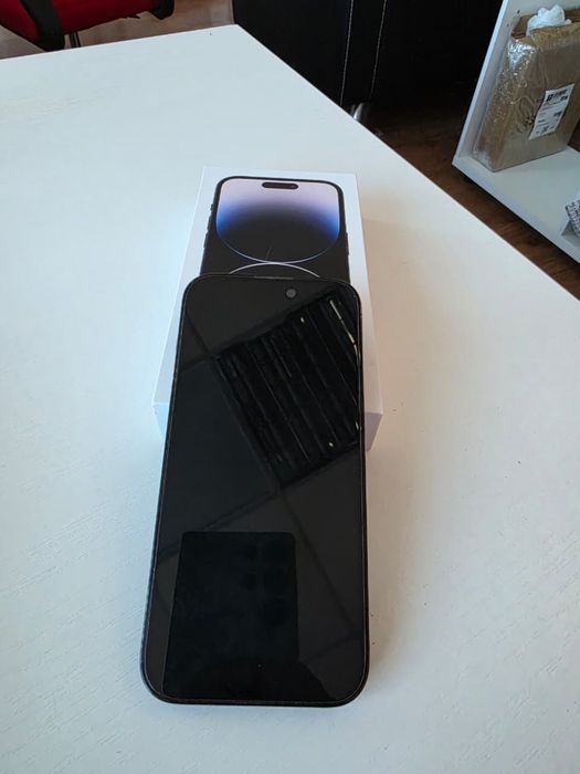 Продам iphone 14 pro