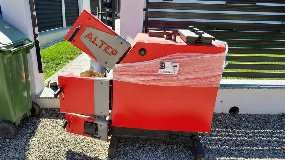 Vând centrală ALTEP KT-3EN, putere 20–30 kW, pe combustibil solid.