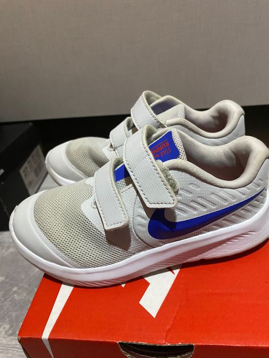 Adidași Nike și Săndăluțe Adidas