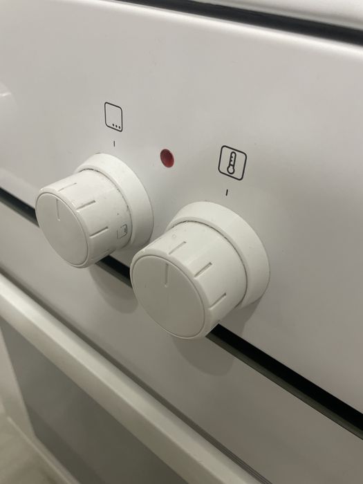 Продам газовою плиту BOSCH