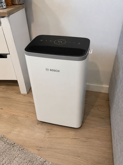 Dezumidificator silentios BOSCH Dry 4000 16L/zi pentru 33 mp