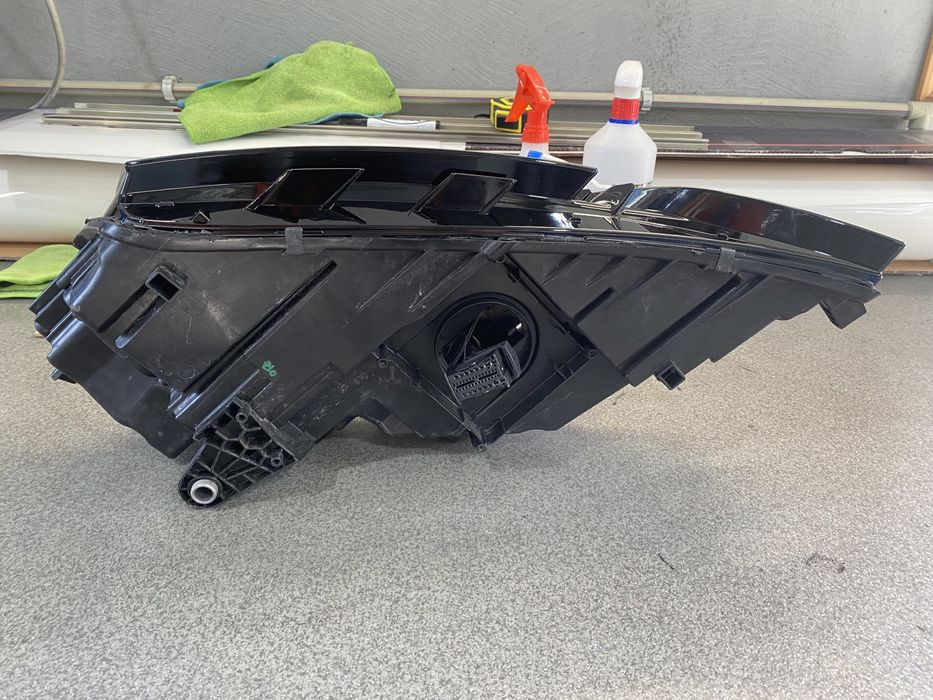 Фар десен шкода октавия 3 far skoda octavia 3