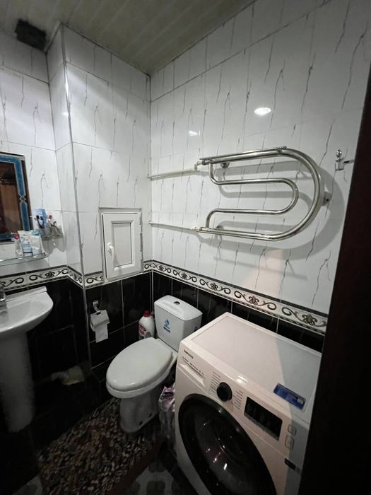 Срочно Продаю Квартиру Чиланзар 14 Балкон 2.20×7 4/2/4