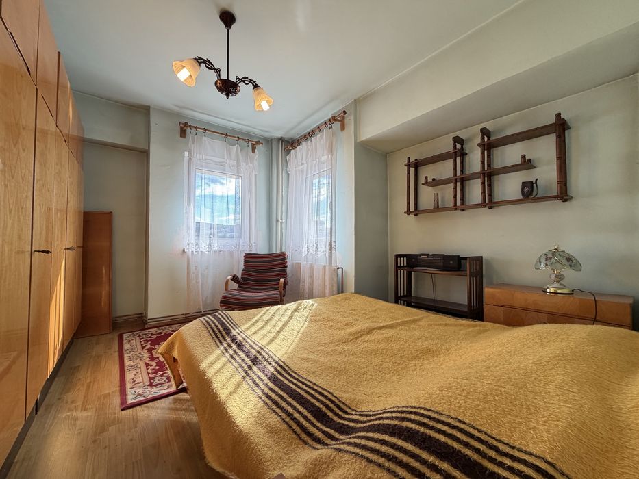 Apartament 3 camere, de inchiriat, langa Colina Universitatii
