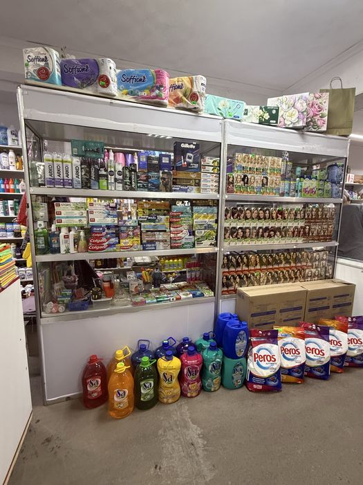 Продам витрины стекло