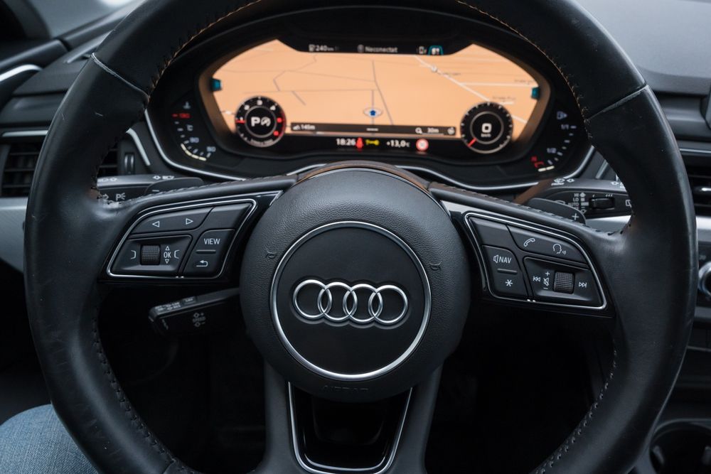 Vând Audi A4 S-Line