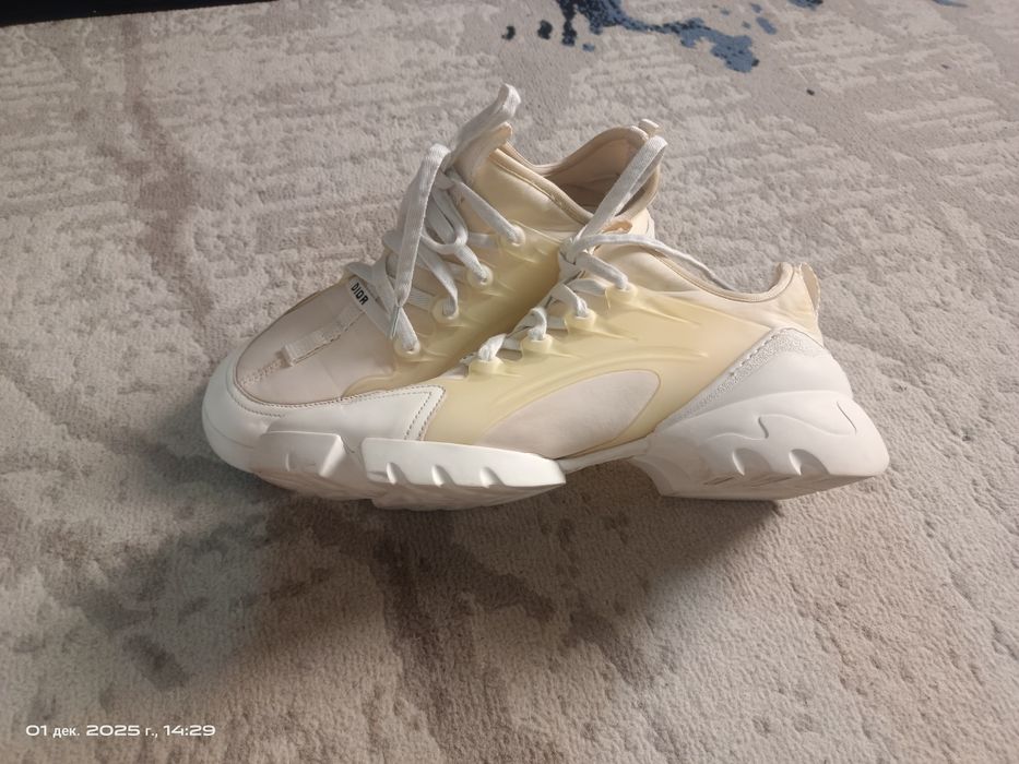 Красотка сотилади 39 40 размер Италия да ишлаб чикарилган