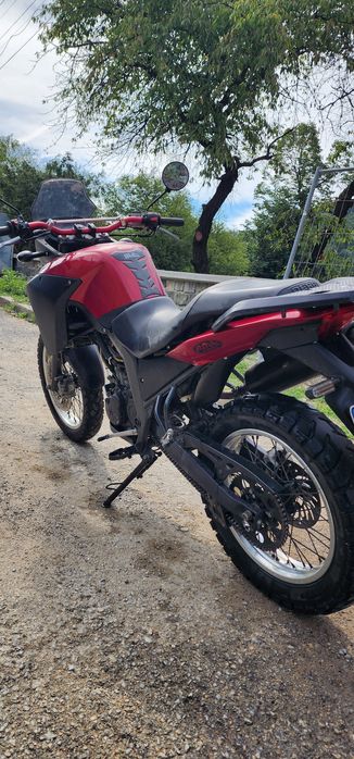 Продавам Derbi Terra 125 2008