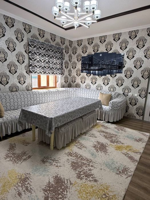 Квартира с евроремонтом-3х комнатная со всеми удобствами