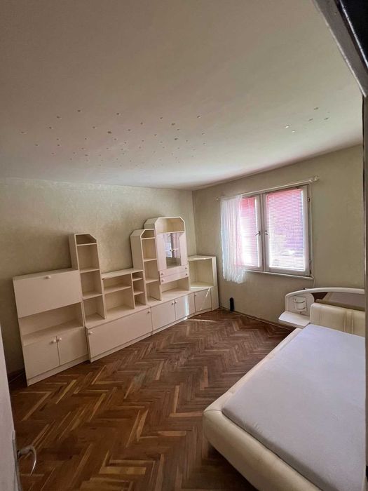 Под наем двустаен в Дъбника