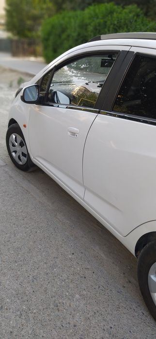 Chevrolet Spark  2011 bir qül moshin