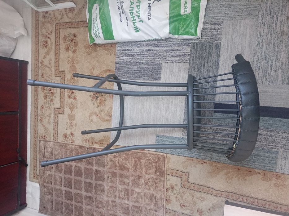 Продам Барный стул.