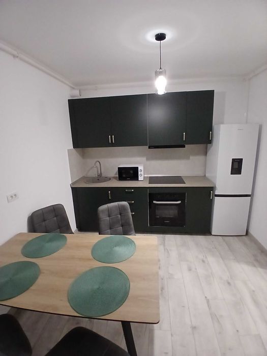 Închiriez apartament 2 camere  Adora Park