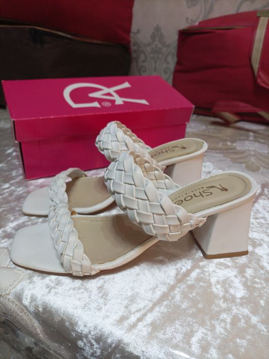 Продам срочно шлепки