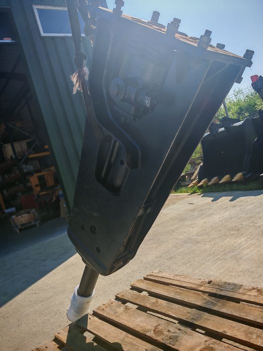 Ciocan Hidraulic SH Montabert BRH250 pentru excavator  8-16 t