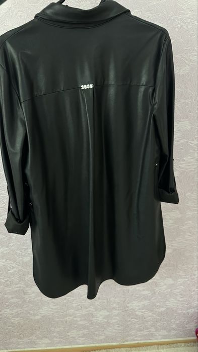 продам кожаную рубашку