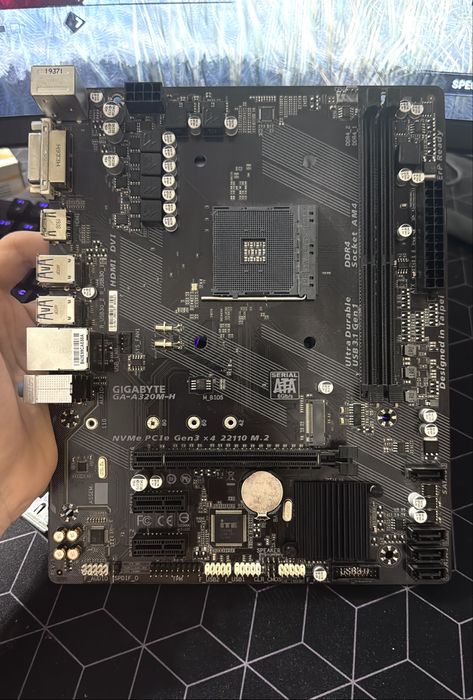 Placa de baza Gigabyte A320M-H AM4 DDR4