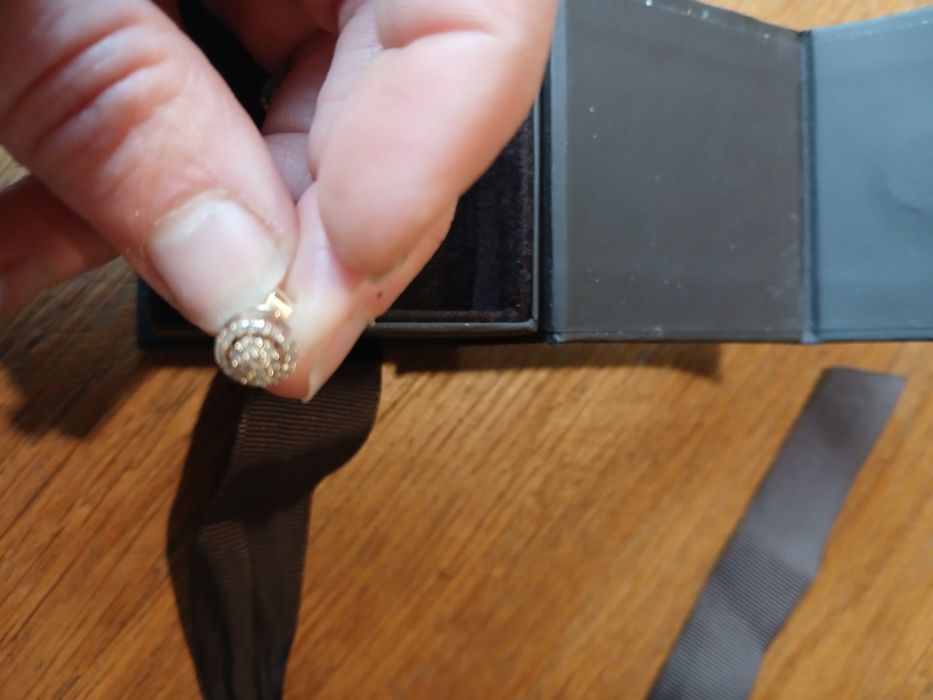 TEILOR - Cercei din aur galben cu diamante de 0.28ct.