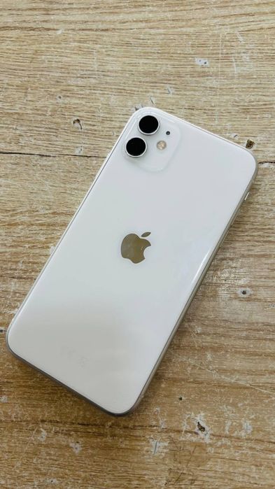 Iphone 11 72 xotira 128  ideal