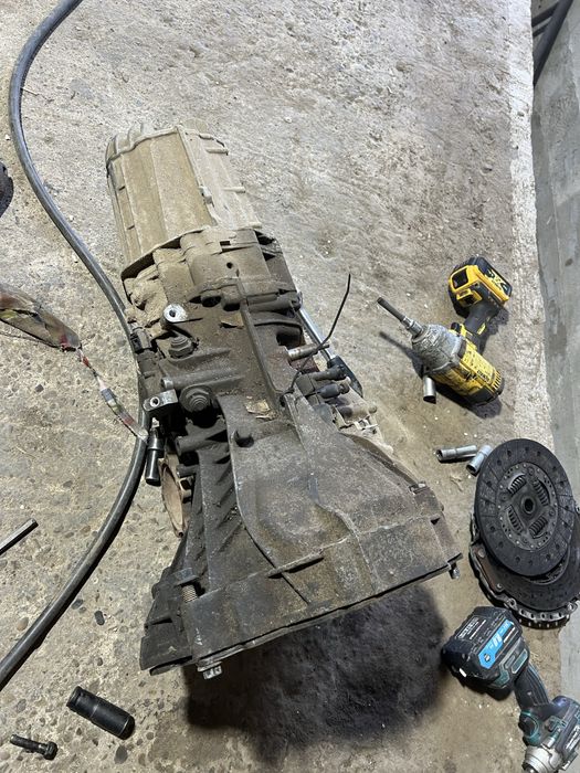 Dezmembrez audi a4 b7 2.0 blb