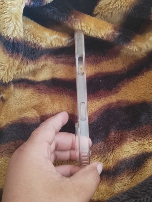 Husa iPhone 15 husa rezistenta pentru telefonu tau