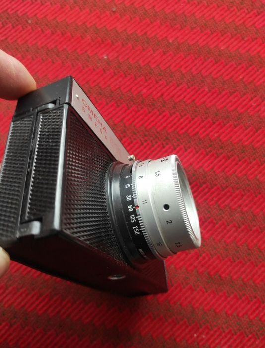 Aparat de fotografiat smena, în perfectă stare de funcționare.