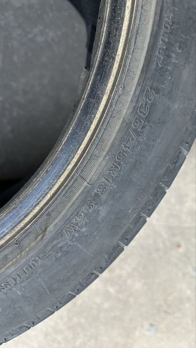 Шины 235/45/18 летние