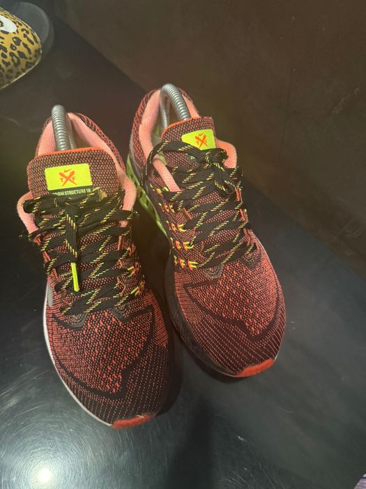 Маратонки nike, new balans