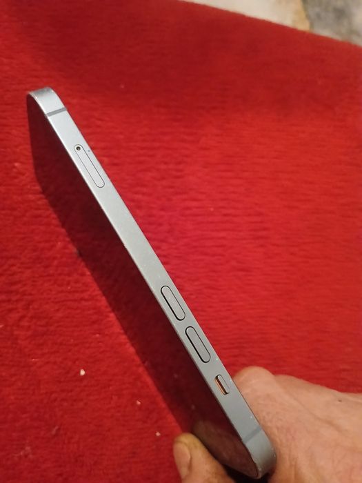 Vand iphone 14 in stare buna.