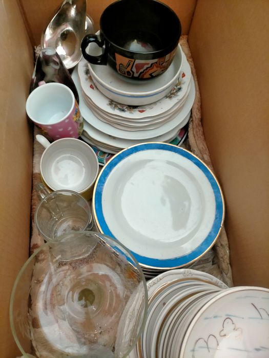 Продам медведя и посуду