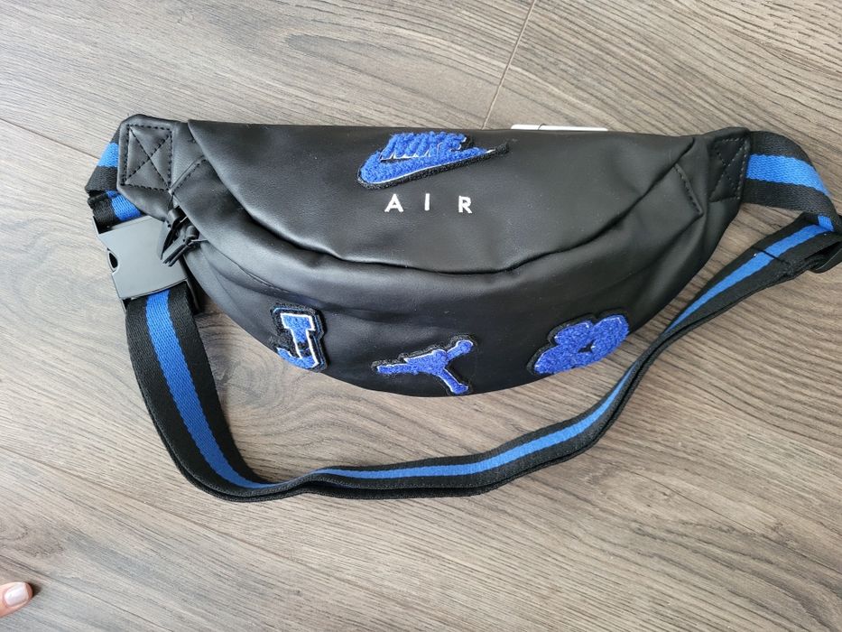 NIKE JORDAN чанта  Jam Borough Varsity Crossbodybag