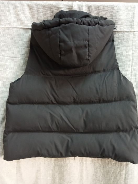 Дамски  елеци. Нови.