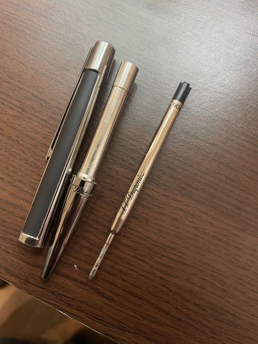 Se vinde pix S.T DUPONT PARIS ,  pix pentru colectionari!