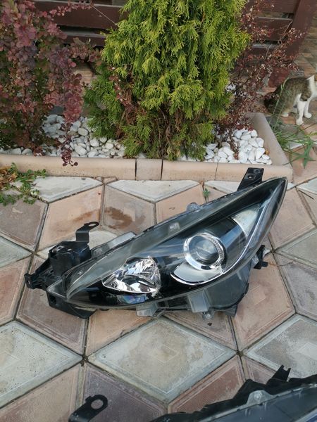 Far stânga mazda 3 halogen 2013/2014/2015/2016/2017