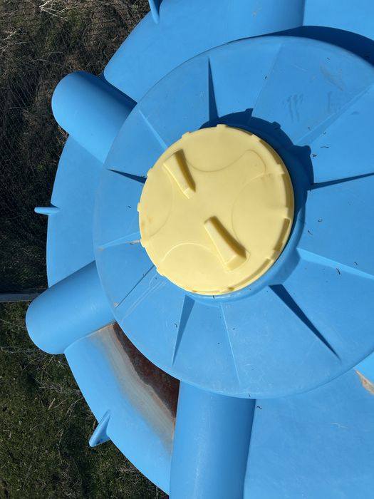 Продам ёмкость Б/У