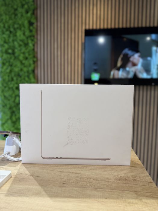 ***ATS GSM**Macbook Air M4 15-inch 256Gb/Nou/Fact+Gar 12 luni