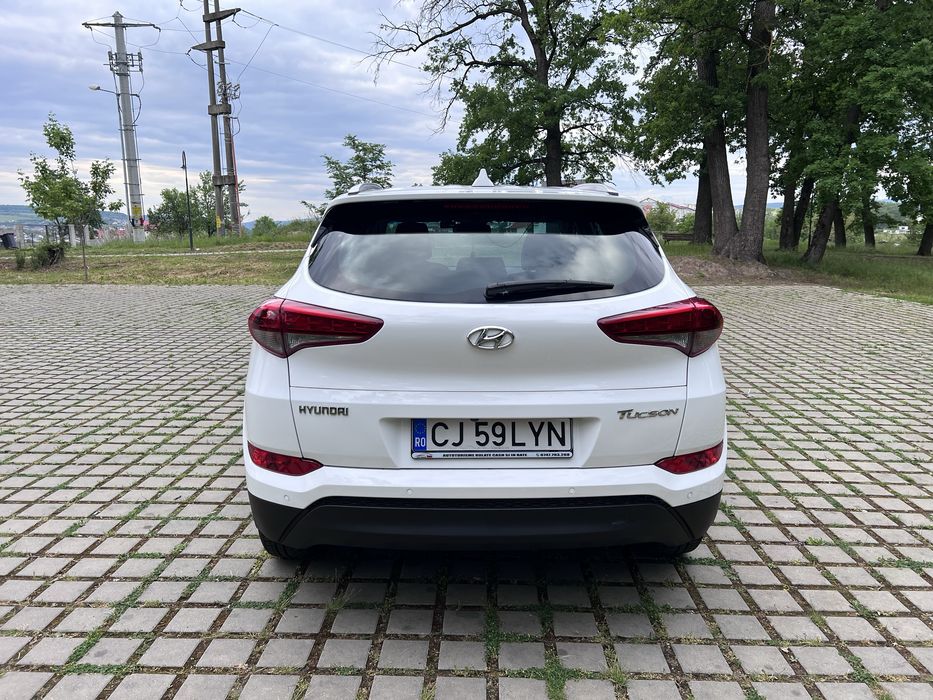 Proprietar vand Hyundai Tucson 2016  1.7 CRDi (116 CP) Echipare X-Possible  Alb Perlat