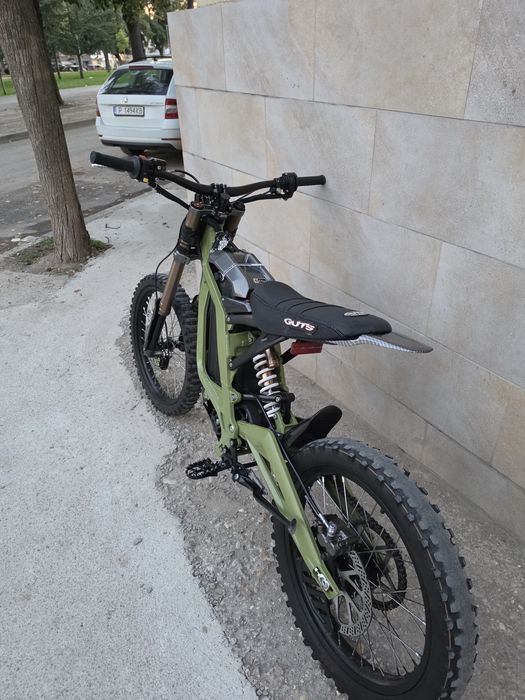 Surron lbx  2025