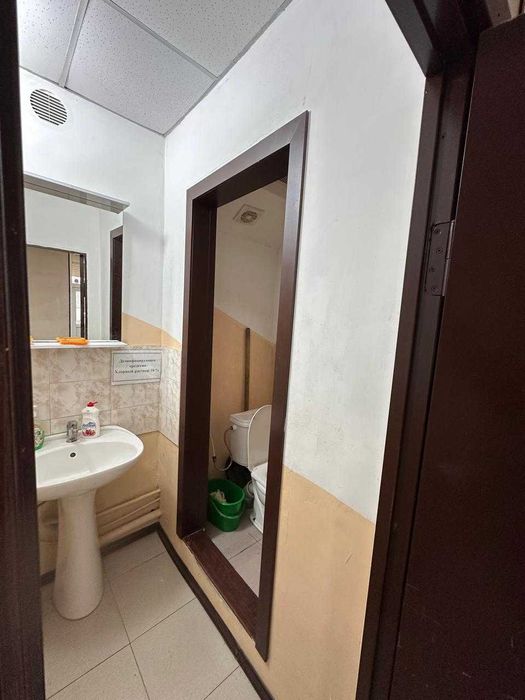 Сдаётся в аренду  80 м2